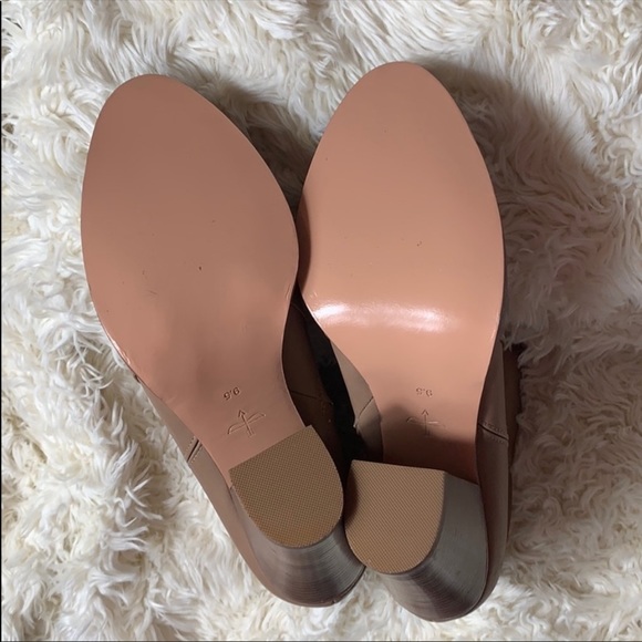 Pour La Victoire “ROCKER” tan booties -NWOT-Great & Sexy - Picture 11 of 15